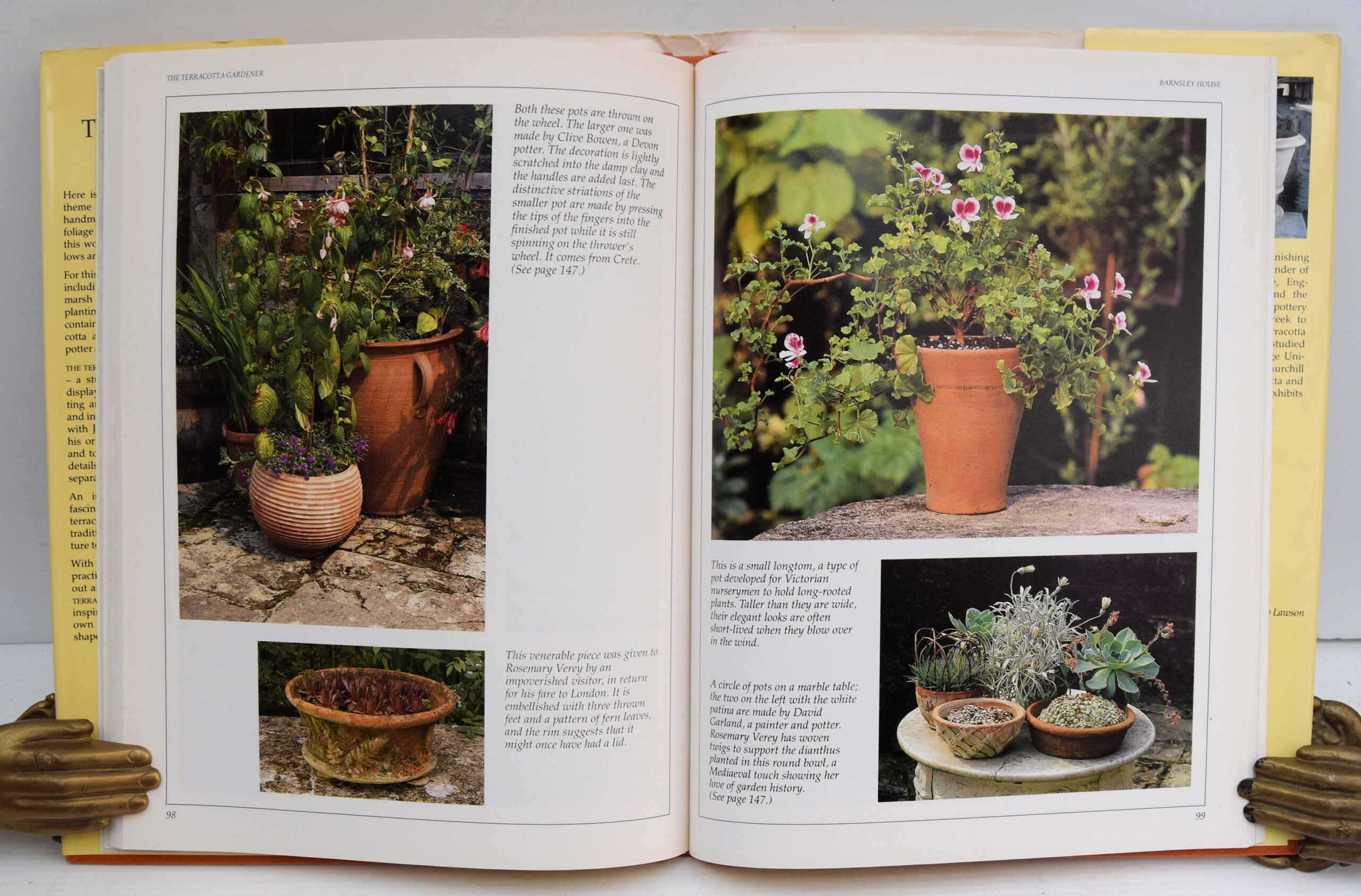 THE TERRACOTTA GARDENER. - Image 3